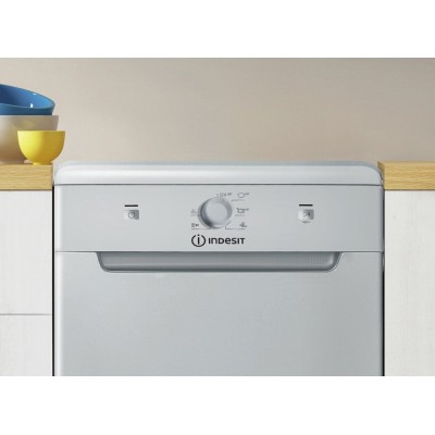 Посудомийна машина Indesit, 10компл., A+, 45см, сріблястий (DSCFE1B10SRU)