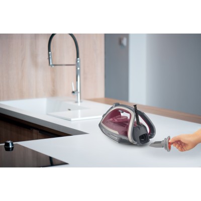 Праска Tefal Ultragliss Plus, 2800Вт, 270мл, паровий удар -260гр, постійна пара - 50гр, керам. підошва, бордово-сірий (FV6840E0)