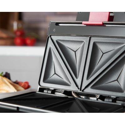 Сендвічмейкер Russell Hobbs, 750Вт, 1 пластина-сендвіч, корпус-пластик, чорний (26800-56)