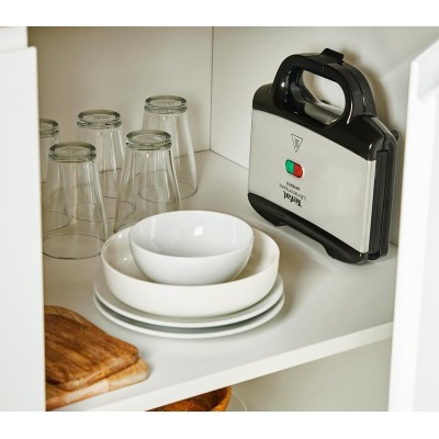 Сендвічмейкер Tefal Ultracompact 700Вт, 1 пластина-сендвіч, корпус-нержав.сталь/пластик, чорний (SM155212)