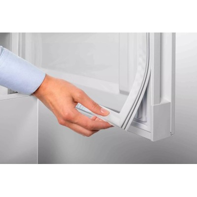 Холодильник Liebherr з нижн. мороз., 201x60x68, холод.від.-266 л, мороз.від.-94л, 2 дв., A++, NF, нерж. (CNSFD5703)