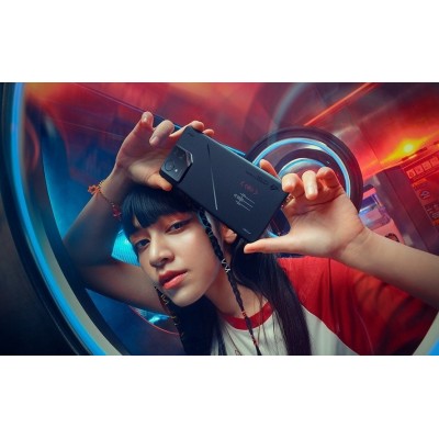 Смартфон ASUS ROG Phone 9 Pro (AI2501)16/512Gb чорний