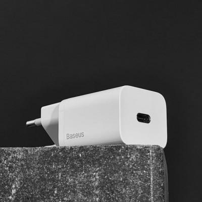 Зарядний Пристрій Baseus 1Type-C Super Si 20W + Cable Type-C to Lightning (TZCCSUP-B02) White