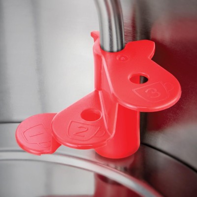 Електрочайник Russell Hobbs Groove Black, 1.7л, пластик, Strix, чорний (26380-70)