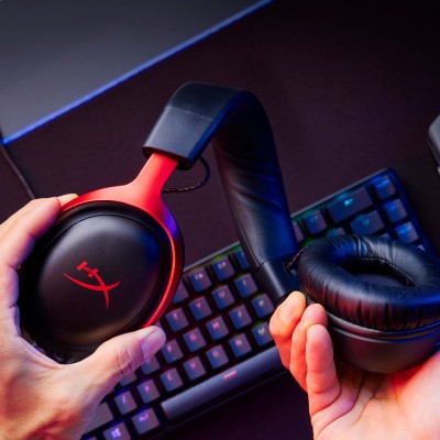 Гарнітура ігрова HyperX Cloud III, mini-jack/USB-A/USB-C, 1.2м/1.3м, чорно-червоний (727A9AA)