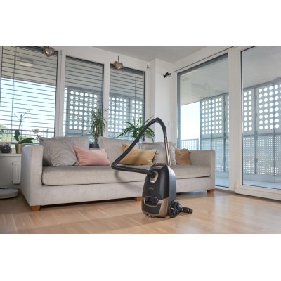 Пилосос Gorenje мішковий, 890Вт, 4л, HEPA, телескоп, LED-дисплей, турбощітка, чорний (VCE48AFBKGO)