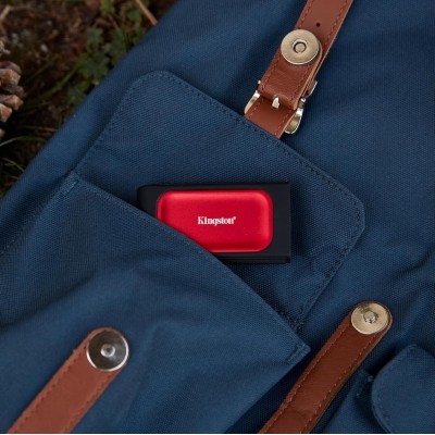 Портативний SSD Kingston 2TB USB 3.2 Gen 2 Type-C XS1000 (SXS1000R/2000GA)