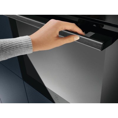 Духова шафа Electrolux електрична, 65л, А, пара, дисплей, конвекція, телескопічні напрямні, чорний (EOD5H70BZ)