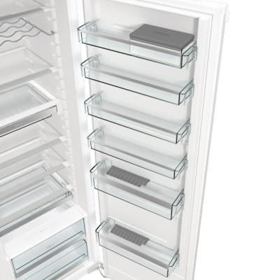 Холодильна камера Gorenje вбудована, 177x55,5х54,5, 301л, А++, інв., дисплей, білий (RI518EA1)