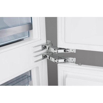 Холодильна камера Gorenje вбудована, 177x55,5х54,5, 301л, А++, інв., дисплей, білий (RI518EA1)