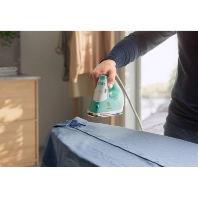 Праска Electrolux, 2200Вт, 250мл, паровий удар 90гр, нерж. сталь, зелено-білий (E5SI2-2AM)