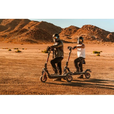 Електросамокат Segway-Ninebot GT3 PRO, чорний Електросамокат Segway-Ninebot GT3 PRO, чорний