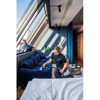 Пилосос професійний миючий Karcher Puzzi 8/1 Adv 1200Вт 270мБар контейнер 8/7л 8.6кг