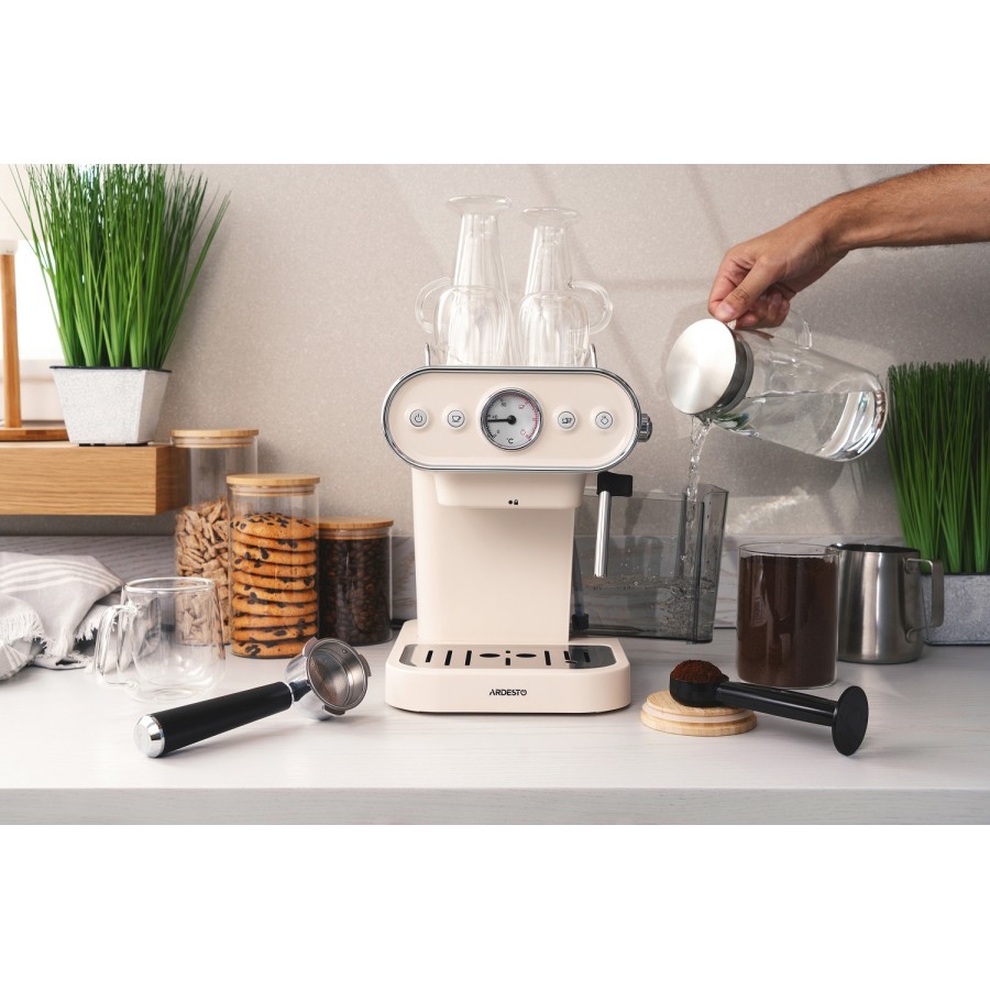 Кавоварка Ardesto ріжкова Vintage Dream 1.2л, мелена, ручний капучинатор, підігрів чашок, бежевий (FCM-E15BG) Кавоварка Ardesto ріжкова Vintage Dream 1.2л, мелена, ручний капучинатор, підігрів чашок, бежевий (FCM-E15BG)