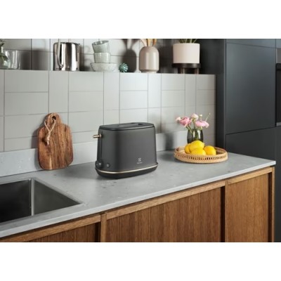 Тостер Electrolux 980Вт, метал, чорний (E7T1-6BP)