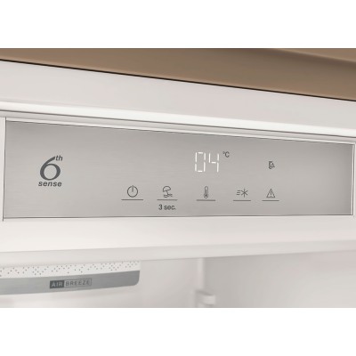Холодильна камера Whirlpool вбудована, 177x54х54, 314л, А++, ST, інв., білий