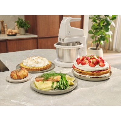 Міксер Electrolux стаціонарний 500Вт, насадки-4, чаша-метал, 3.5л, білий (ESM4W)