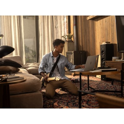 Ноутбук HP OmniBook 7 17-dc0001ua 17.3" FHD IPS Touch, Intel U7-258V, 32GB, F1024GB, UMA, Win11, сріблястий (C3VD5EA)