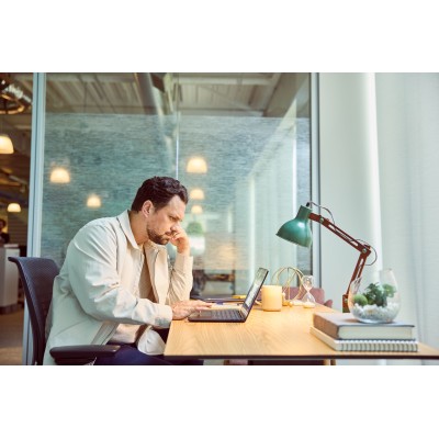 Ноутбук HP EliteBook Ultra G1i 14" 2.8k Touch, Intel U5-228V, 32GB, F1TB, UMA, Win11P, синій (B66V4AT)