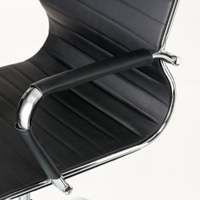 Крісло офісне Special4You Solano 6 artleather black (E7061)