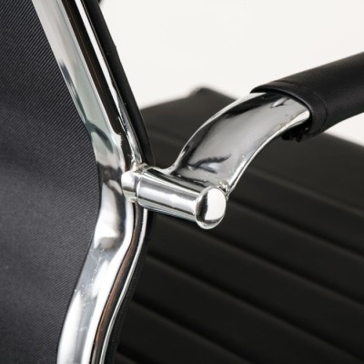 Крісло офісне Special4You Solano 6 artleather black (E7061)