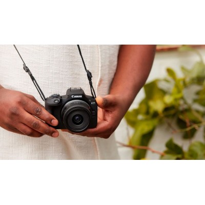 Цифр. фотокамера Canon EOS R100 + 18-45 IS STM (6052C034)