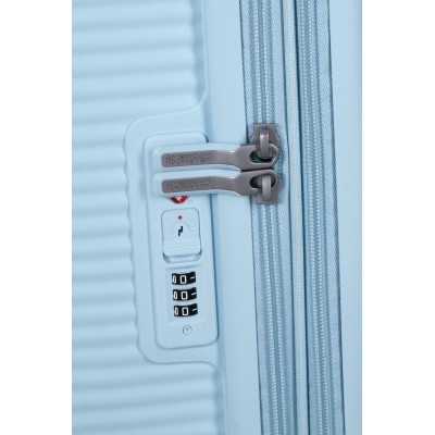 Валіза American Tourister, Soundbox, поліпропілен, середня, 67см, 71.5/81л, TSA, 4 колеса, EXP, пастельно-блакитний (32G*22002)