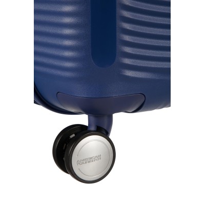 Валіза American Tourister, Soundbox, поліпропілен, середня, 67см, 71.5/81л, TSA, 4 колеса, EXP, темно-синій (32G*41002)