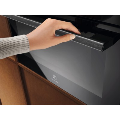 Духова шафа Electrolux електрична компактна, 44л, дисплей, конвекція, ф-ція мікрохвиль, чорний (LVL8E09Z)