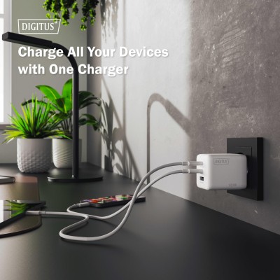 Зарядний пристрій DIGITUS GaN 2хUSB-C, 1хUSB-A, 100W (DA-10304)