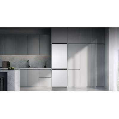 Холодильник LG з нижн. мороз., 186x60х68, холод.відд.-220л, мороз.відд.-113л, 2дв., E, NF, інв., диспл внутр., зона св-ті, білий