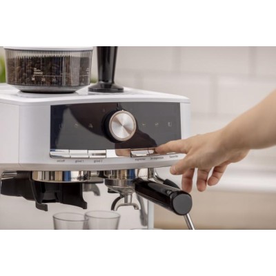 Кавоварка Gorenje ріжкова 2.5л, кавомолка 0,25л, капучинатор, кнопочне керування, білий (GSACM20W)