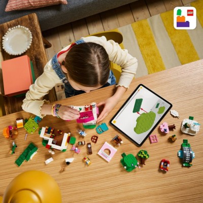 Конструктор LEGO® Animal Crossing Творчі будинки: сезони розваг (77057)