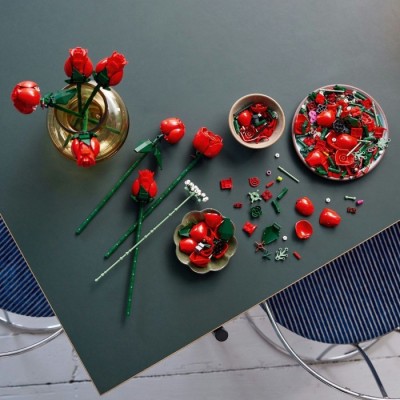 Конструктор LEGO® Botanicals Букет троянд (10328)
