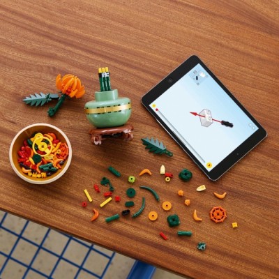 Конструктор LEGO® Botanicals Хризантема (10368)