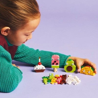 Конструктор LEGO® Classic Творчі друзі з їжею (11039)