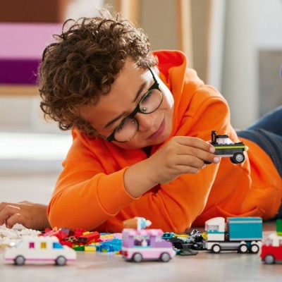 Конструктор LEGO® Classic Творчі транспортні засоби (11036)