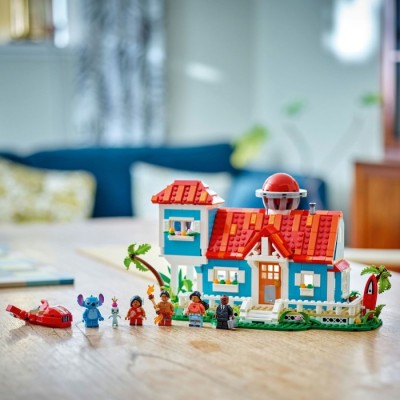 Конструктор LEGO® Disney Пляжний будинок Ліло і Стіч (43268)