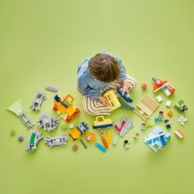 Конструктор LEGO® DUPLO Великий інтерактивний громадський потяг (10428)