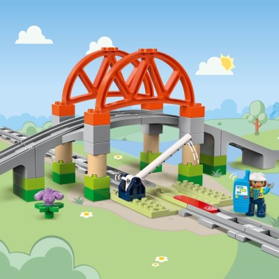 Конструктор LEGO® DUPLO Додатковий набір. Залізничний міст і колії (10426)