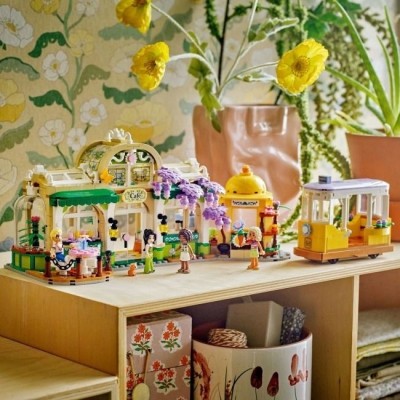Конструктор LEGO® Friends Кавʼярня з рослинами і квіткова крамниця (42671)