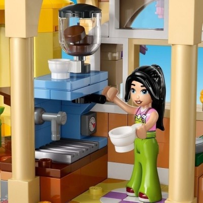 Конструктор LEGO® Friends Кавʼярня з рослинами і квіткова крамниця (42671)