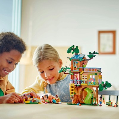 Конструктор LEGO® Friends Тусовка у будиночку дружби на дереві (42652)
