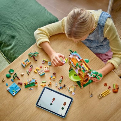 Конструктор LEGO® Friends Тусовка у будиночку дружби на дереві (42652)