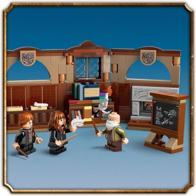 Конструктор LEGO® Harry Potter Замок Гоґвортс™: урок чарів (76442)