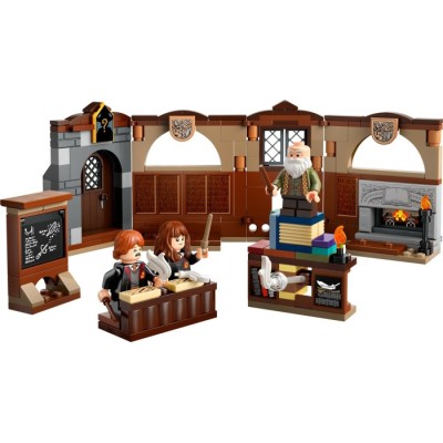 Конструктор LEGO® Harry Potter Замок Гоґвортс™: урок чарів (76442)