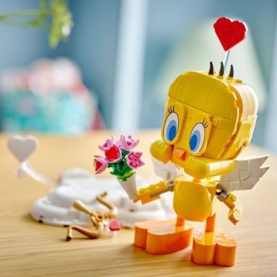 Конструктор LEGO® Icons Милий птах Твіті (40824)