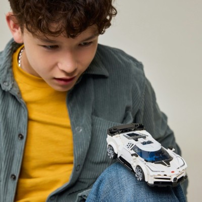 Конструктор LEGO® Speed Champions Спортивний гіперкар Bugatti Centodieci (77240)