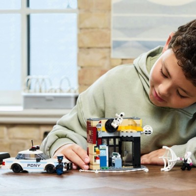 Конструктор LEGO® Super Heroes Marvel Всесвіт-павук: Майлз Моралес проти Плями (76311)