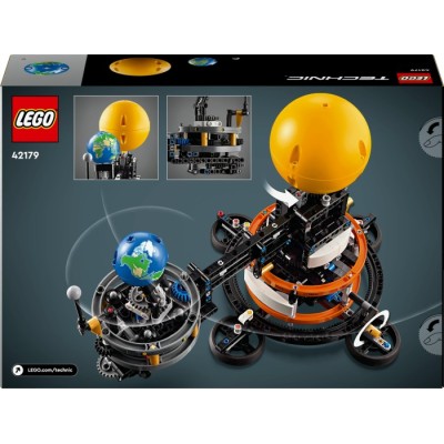 Конструктор LEGO® Technic Земля та Місяць на орбіті (42179)